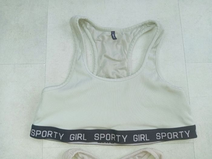 Lot de 2 brassières de sport 12 ans - photo numéro 2