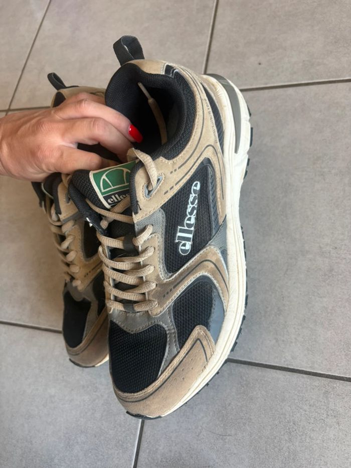 Basket Ellesse beige et noire - photo numéro 3