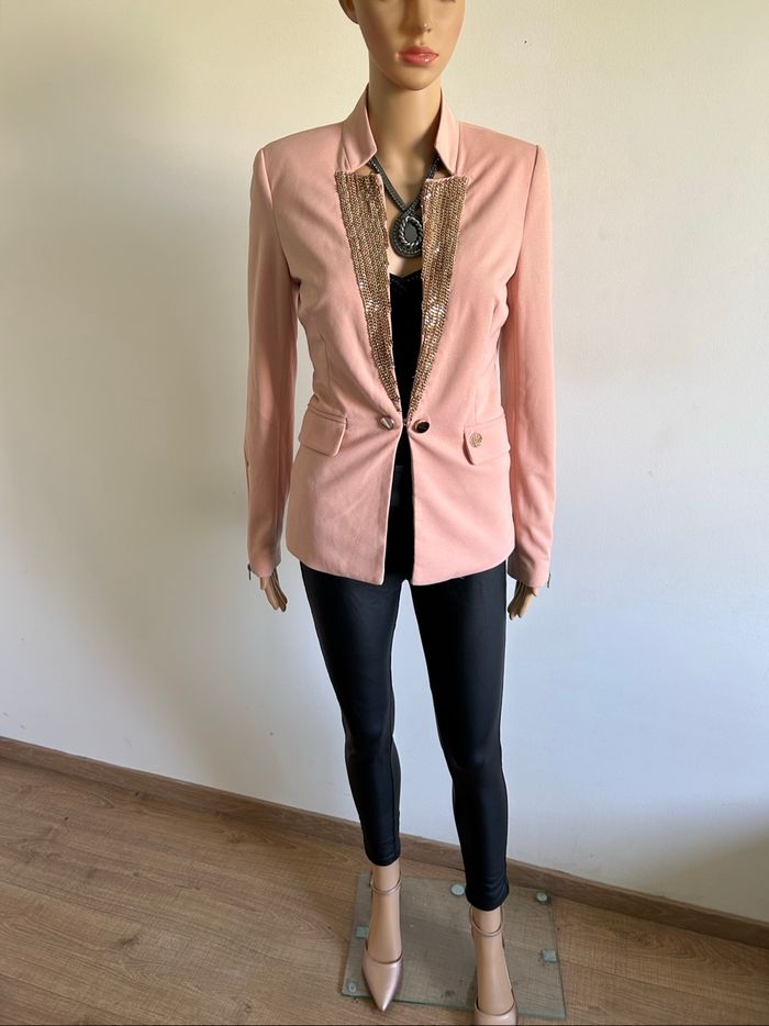 Blazer rose avec chaînettes dorées Glamorous taille M TBE - photo numéro 3