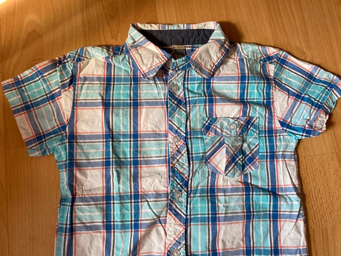 Belle chemise MC à carreaux bleus et blancs Tape à l’œil T. 8 ans/128 cm garçon TBE - photo numéro 3