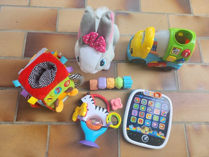 Lot de jouets 1er âge