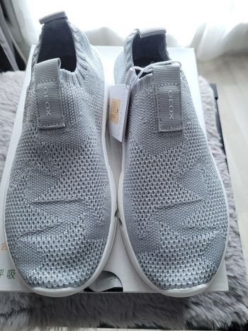 basket geox t33 neuf (30e)