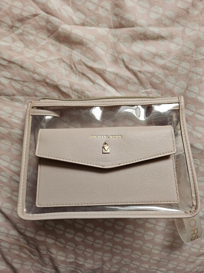 Pochette Michael Kors plastique transparente et rose