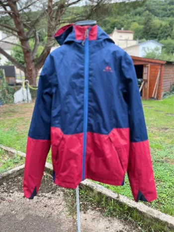 K way quecha bleu marine rouge taille 12/13 ans