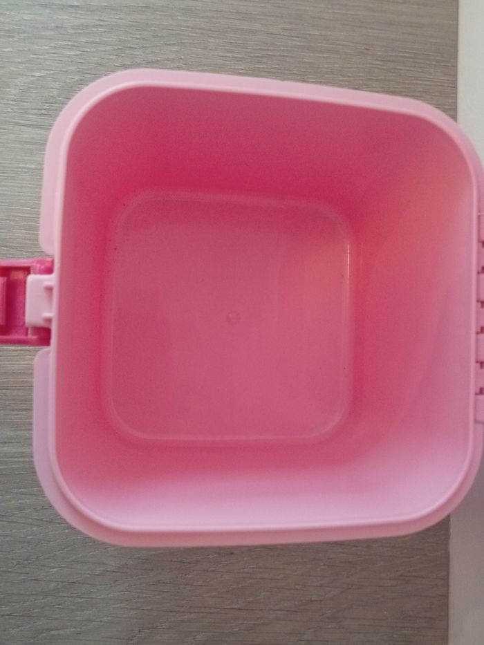 Boîte / box hello kitty - photo numéro 7