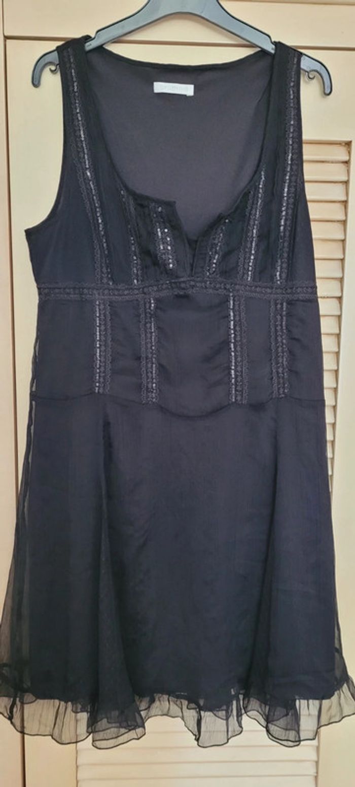 Robe noire