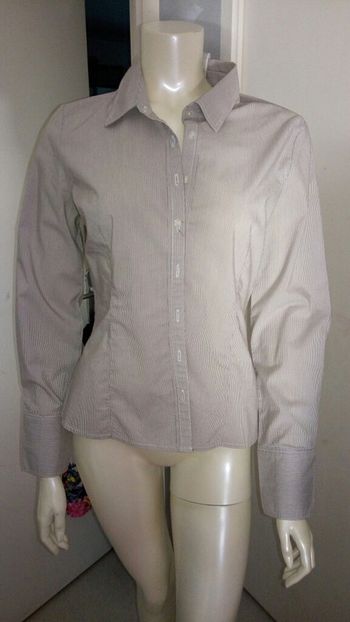 Chemise neuve blanche rayée marron