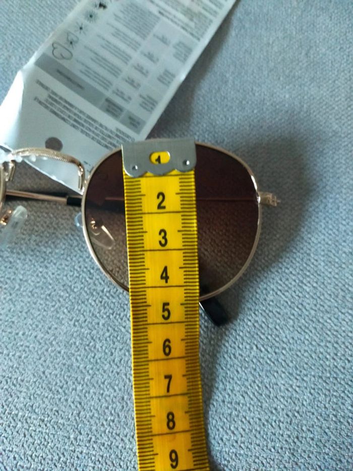 Lunettes de soleil rondes dorées – Neuves avec étiquette - photo numéro 7