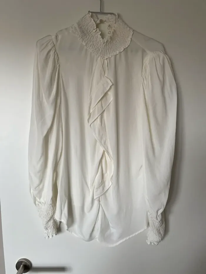 Blouse volantee Zara - photo numéro 2