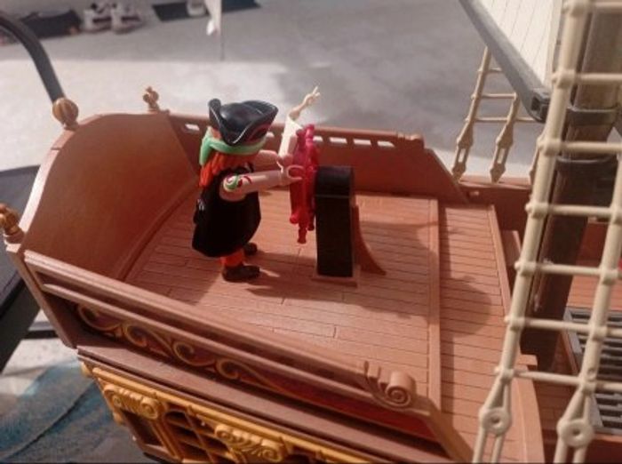 Bateau pirate playmobil et malette pirate. - photo numéro 7