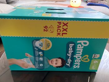 Pack couches taille 6 neuf