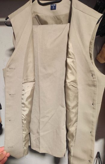 Pantalon et tailleur sans manche 