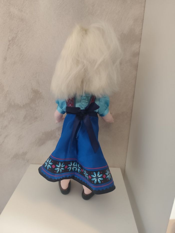 Poupée Elsa Animator - La Reine des neiges - photo numéro 3