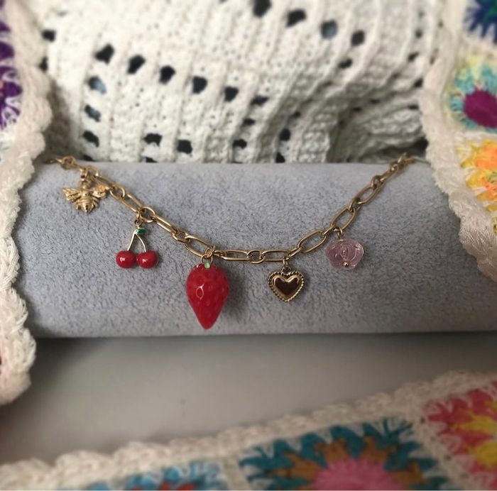 Bracelet