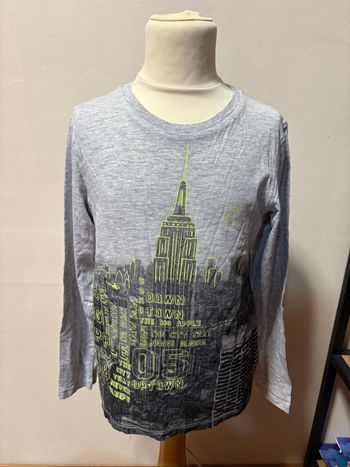 T shirt ML garçon taille 122/128