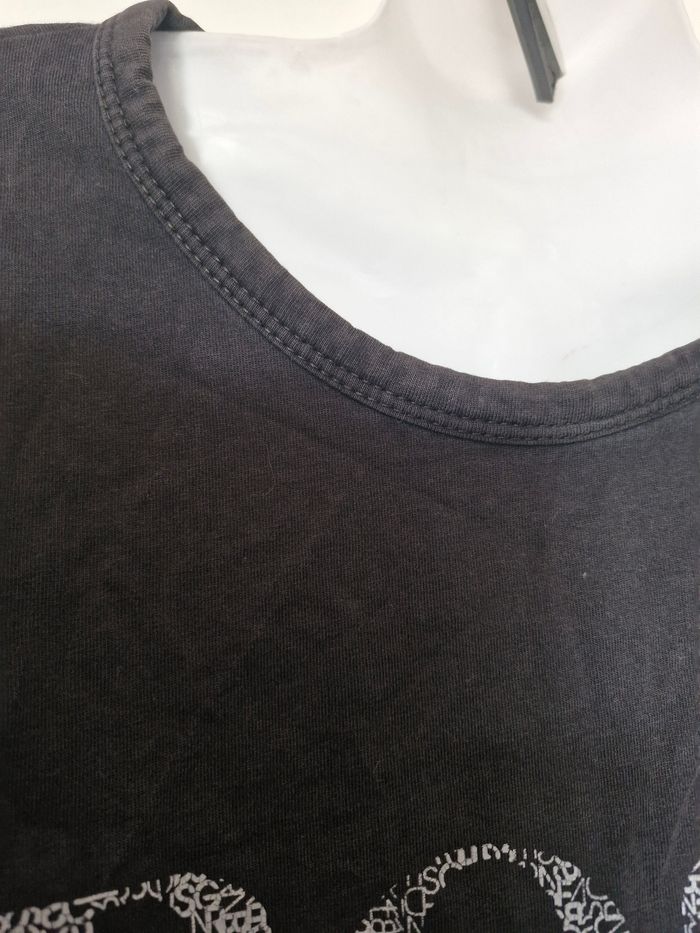 Très beau tshirt imprimé Hugo Boss - photo numéro 5