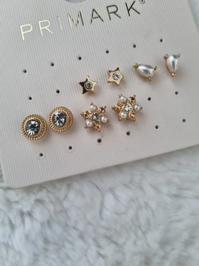 Boucles /puces d'oreille couleur or