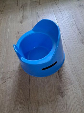 Pot plastique bleu TBE