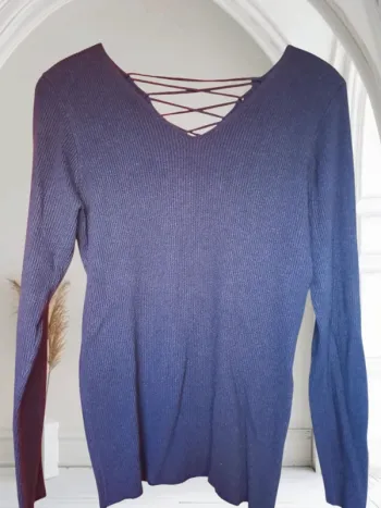 Pull liens croisés dans le dos taille L/XL