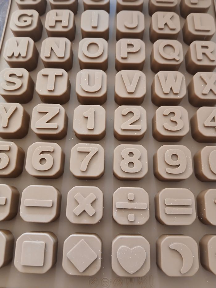 Moule silicone lettres - photo numéro 2