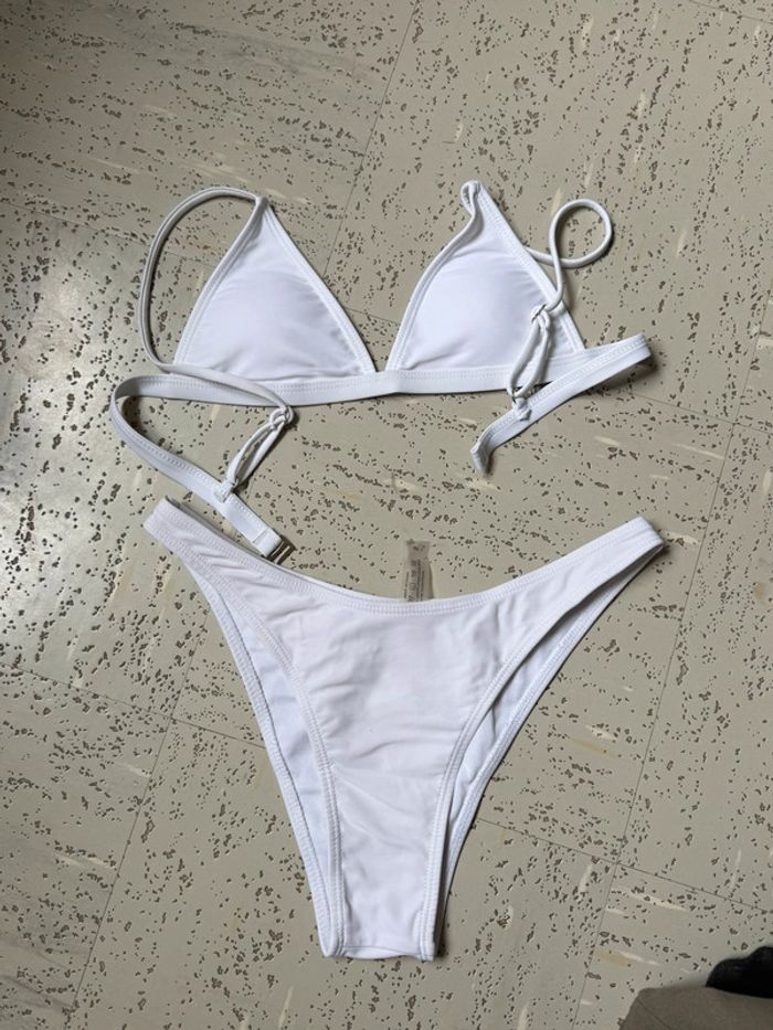 Maillot de bain 2 pièces blanc Shein