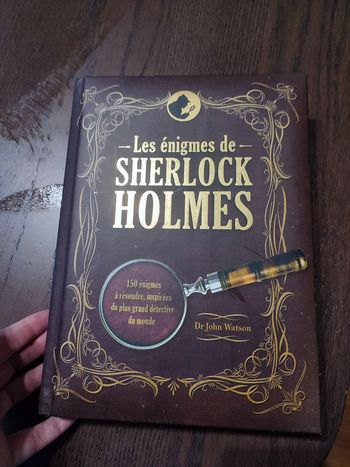 Livre énigmes Sherlock Holmes