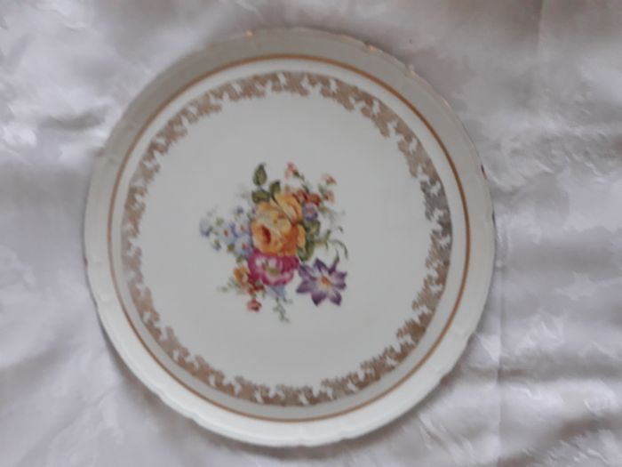 Faby27800 Plat à gâteau ou autre en porcelaine de luxe de la Compagnie Nationale
