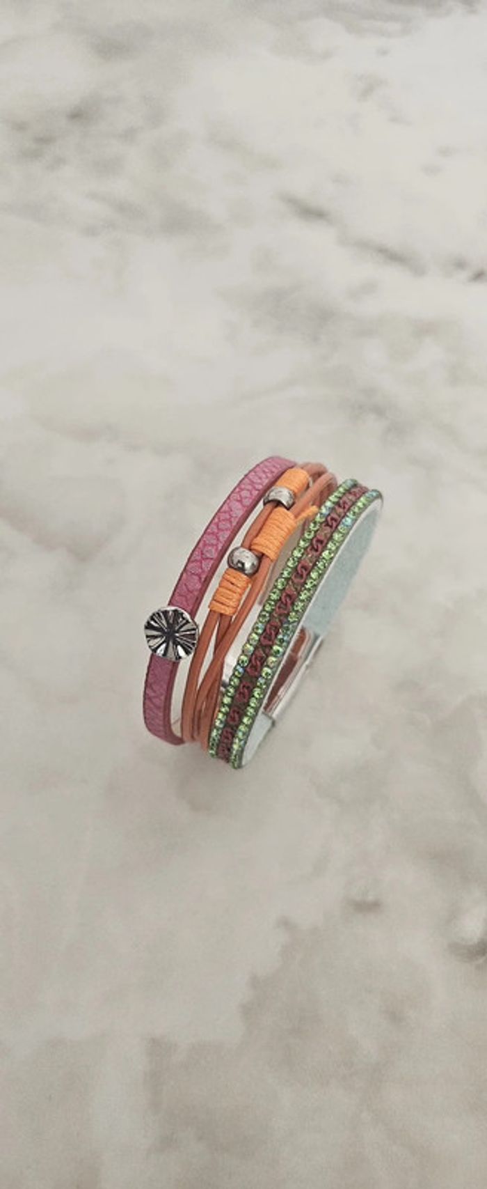 Bracelet en cuir pour femmes
