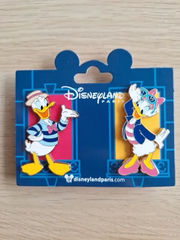 Pins Disneyland Paris – Donald & Daisy (set de 2)