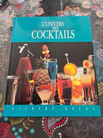 Livre " L'unvers des cocktails"