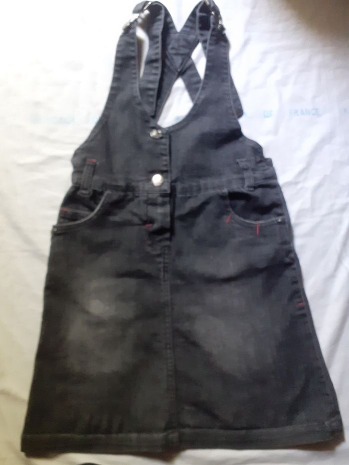 Robe salopette en jean noire