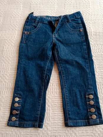pantacourt jean Lisa Rose taille 8 ans