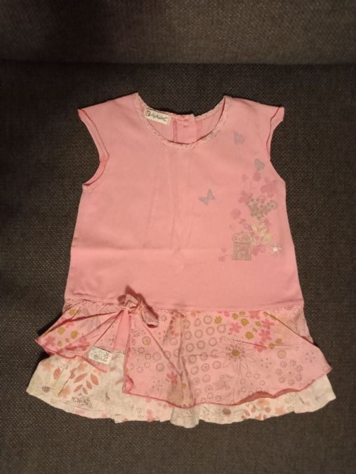 Robe sans manches rose alphabet
