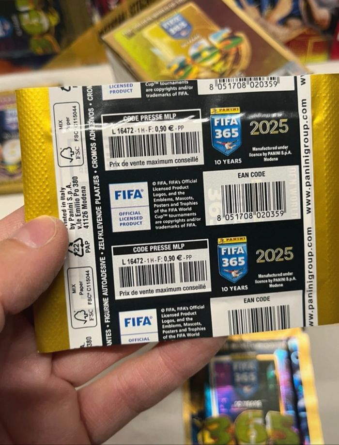 Kit Panini stickers Foot FIFA 365 10 ANS 2025 neuf scellé - photo numéro 9