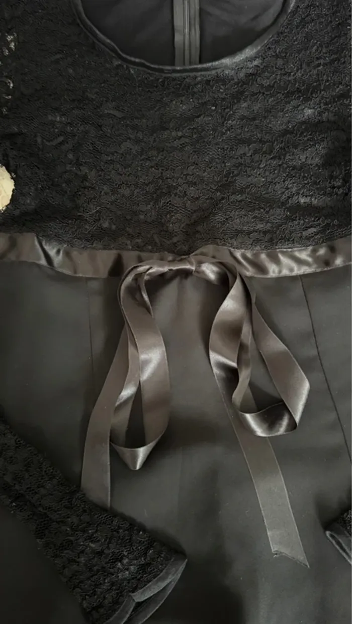 Robe noire dentelle originale 38 - photo numéro 3