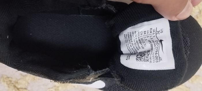 Basket Nike bébé 23,5 - photo numéro 2