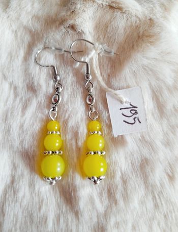 Boucles d'oreilles jaune 3 perles