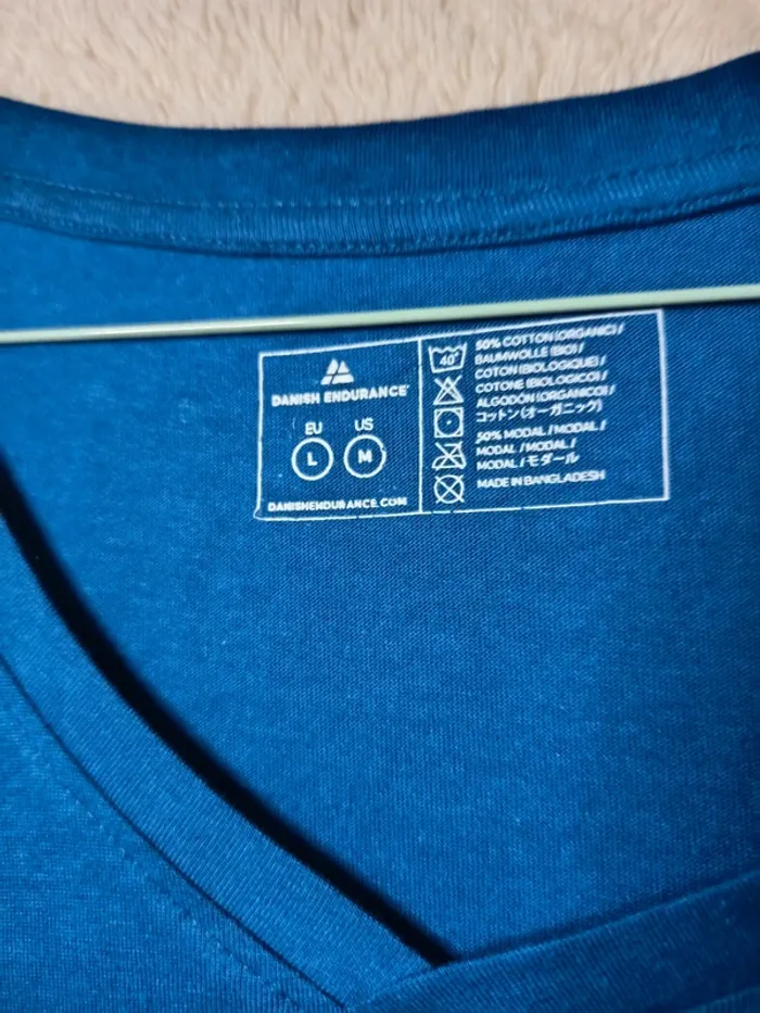 Tee_ shirt. manches courte (A268) - photo numéro 2