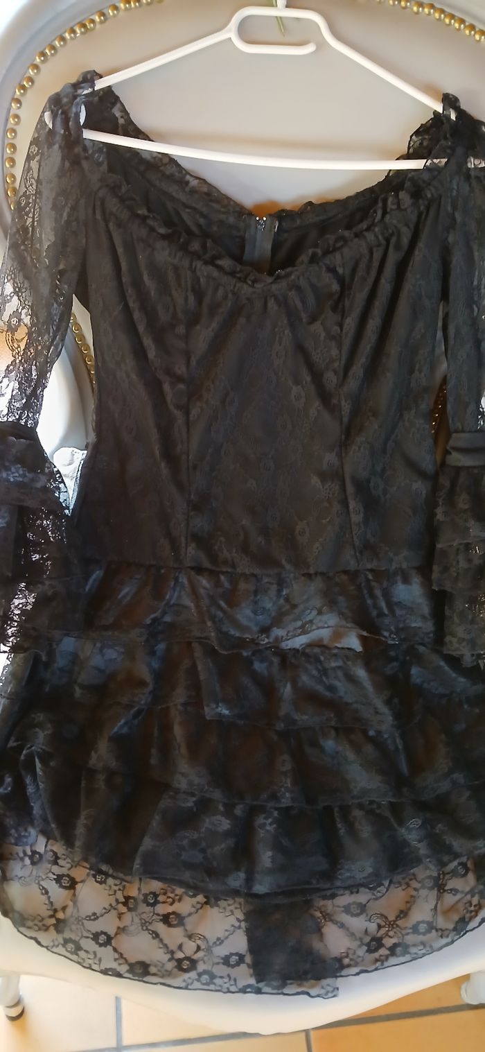 Robe noire dentelle et noeuds 38/40 - photo numéro 2