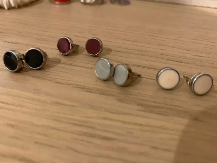 Lot de boucles d’oreilles puces h&m