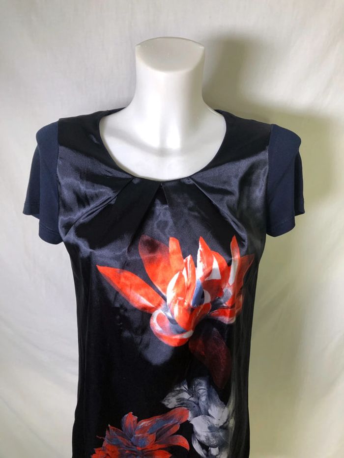 Tunique satinée Promod bleu marine motifs fleurs taille M / 38 40 très bon état - photo numéro 6
