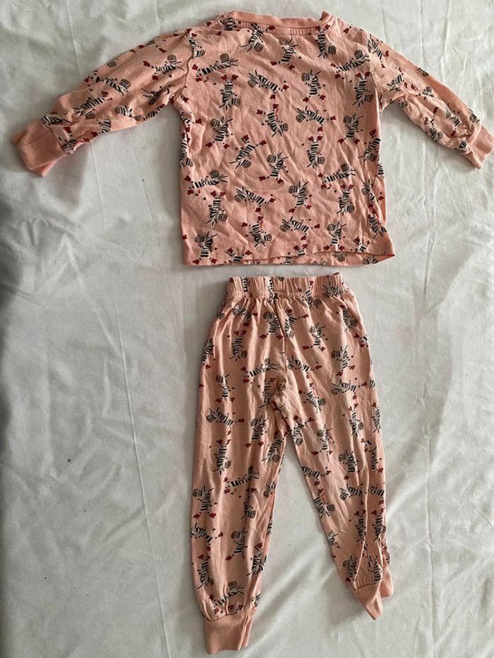 Pyjama 2 pièces 24 mois - photo numéro 3