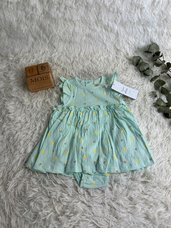 Robe menthe orchestra taille 6 mois