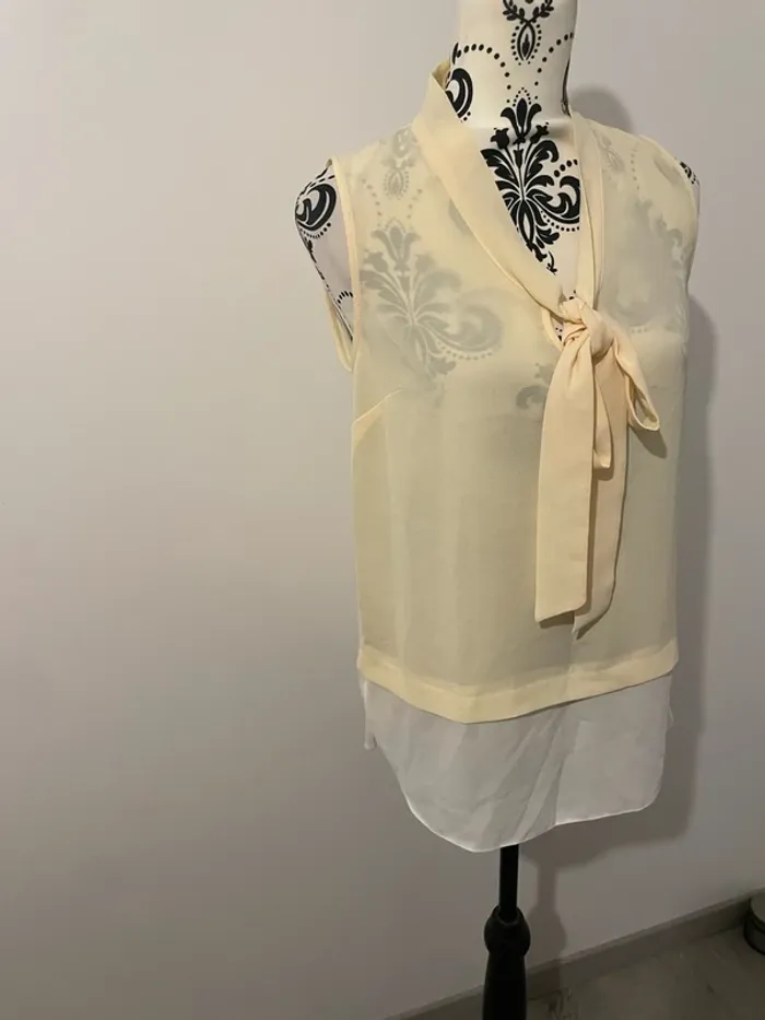 Blouse débardeur sans manche jaune clair et blanc en voile noeud cravate devant taille 40 - photo numéro 2