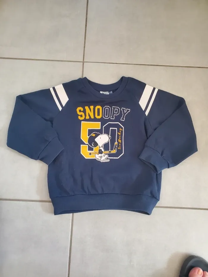 Pull snoppy 4ans hockey sur glace