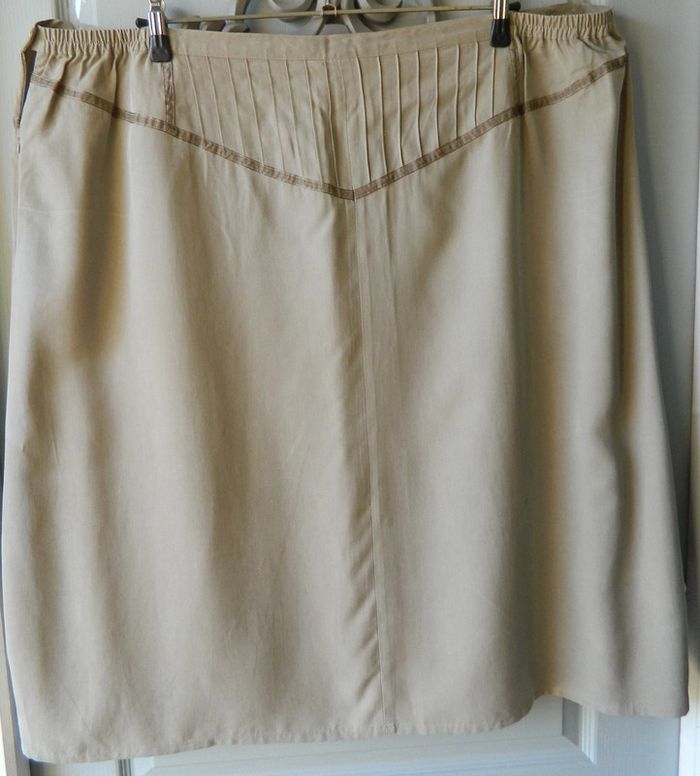 Jupe d'été T 60 "Alain Weiz" - photo numéro 4