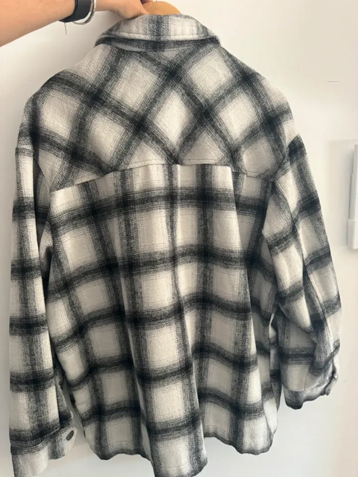 Veste à carreaux noir et blanche - photo numéro 2