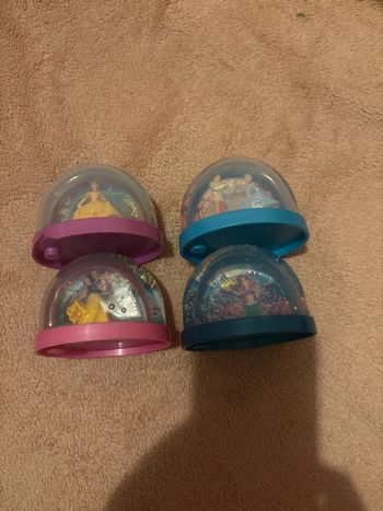 Lot de 4 boules princesses Disney