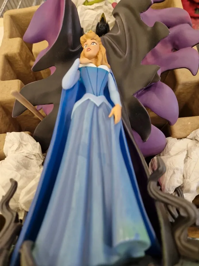 Figurine La Belle au Bois Dormant lumineuse
Disney collection - photo numéro 3