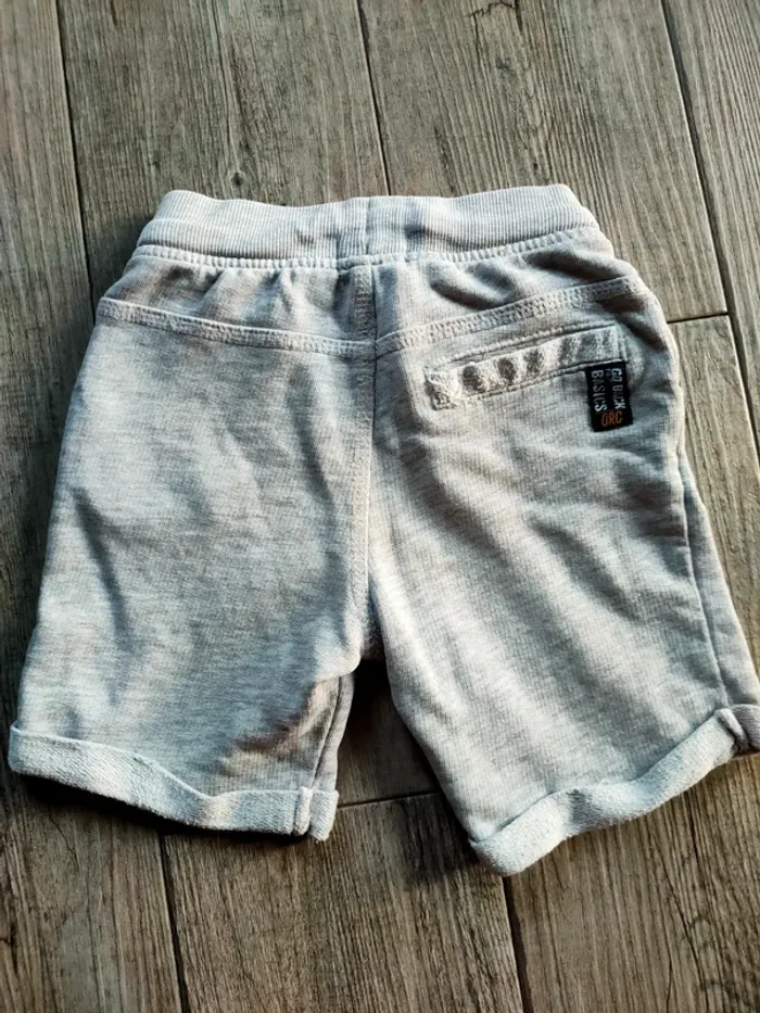 Short 3 ans - photo numéro 2